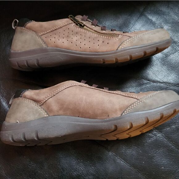 Earth origins DARK BROWN 10W Netta Round Toe Casual Lace-up Sneakers - Picture 8 of 10